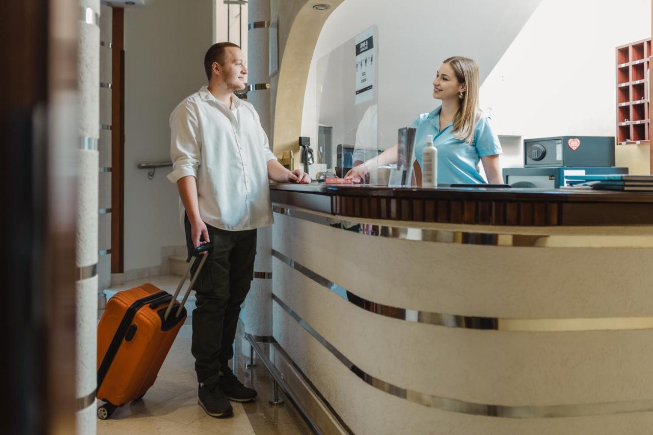 Garni Hotel Koral Budva Luaran gambar
