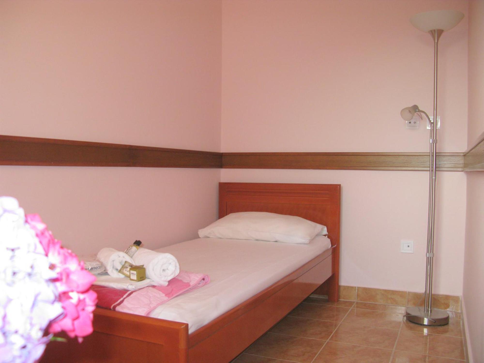 Garni Hotel Koral Budva Bilik gambar